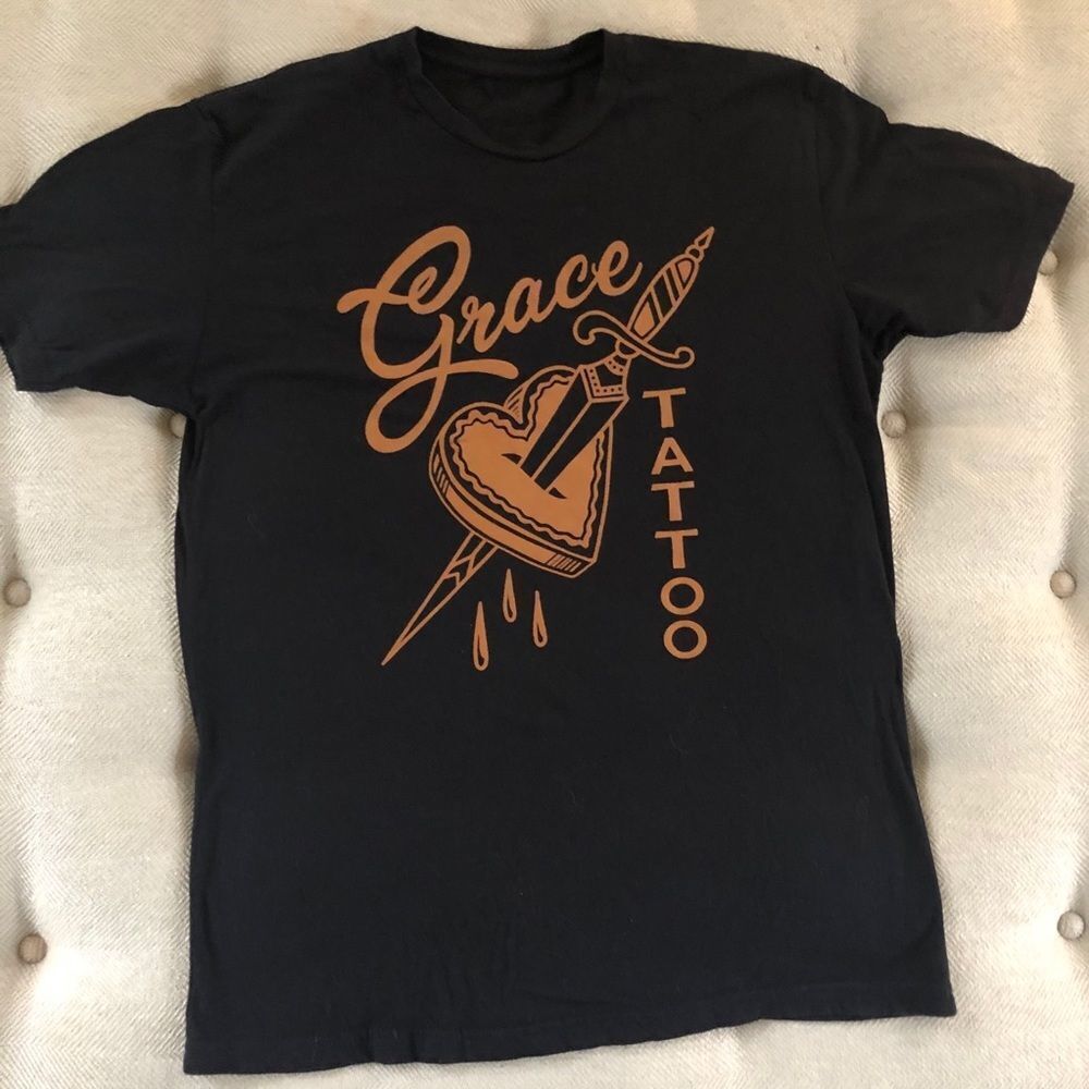 Grace Tatoo Graphic TShirt Black Bronze XL